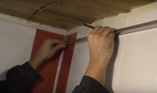 Как сделать реечный потолок
